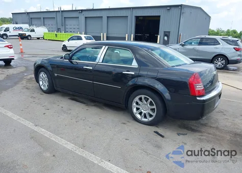 2006 Chrysler 300 из США, поврежденный, VIN 2C3KA63H56H435373
